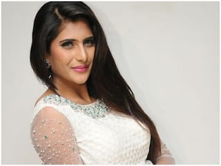 साउथ एक्ट्रेस Neha Saxena का आरोप, तमिल फिल्म के सेट पर हुआ फिजिकल असॉल्ट, कहा- अब धमकियां मिल रही हैं