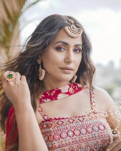 सोनी कुड़ी बनीं Hina Khan, मांग टीका, कानों में बालियां और हाथों में चूड़ियां पहन दिखाई दिलकश अदाएं