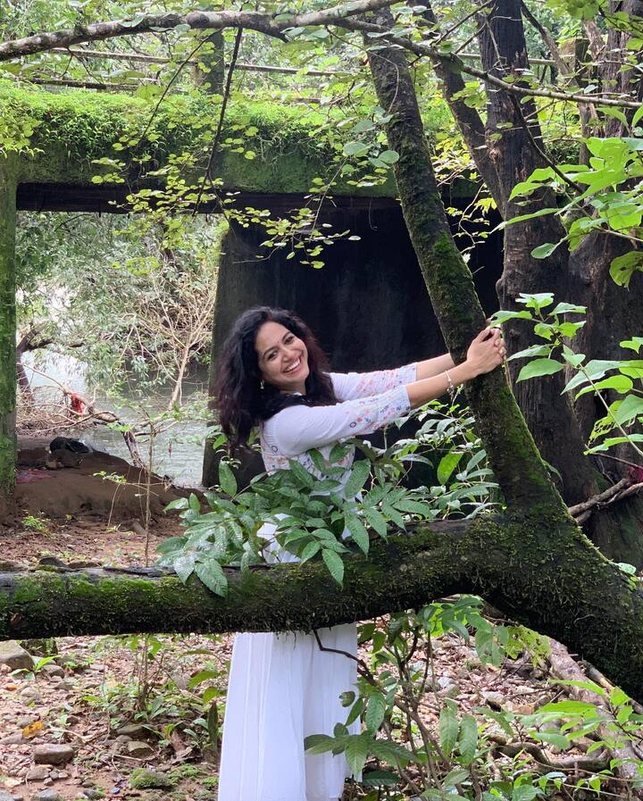 (Photo Courtesy: Instagram) తాజాగా ఈమె కొన్ని ఫోటోలు షేర్ చేసింది.