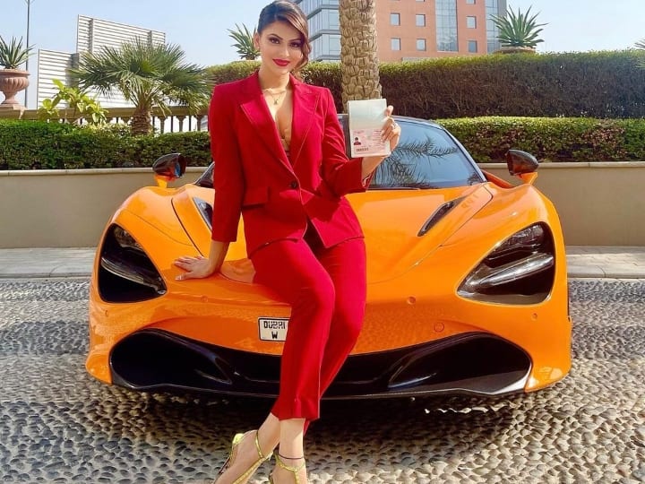 After Sanjay Dutt Urvashi Rautela got UAE Golden Visa actress shares happiness with fans Sanjay Dutt के बाद Urvashi Rautela को मिला UAE का गोल्डन वीजा, एक्ट्रेस ने फैंस के साथ शेयर की खुशी