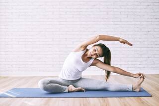Weight Loss Exercise:  डाएट करूनही पोटाची चरबी कमी होत नाही? घरीच करा एक्सरसाइज; बेली फॅट लगेच होईल कमी