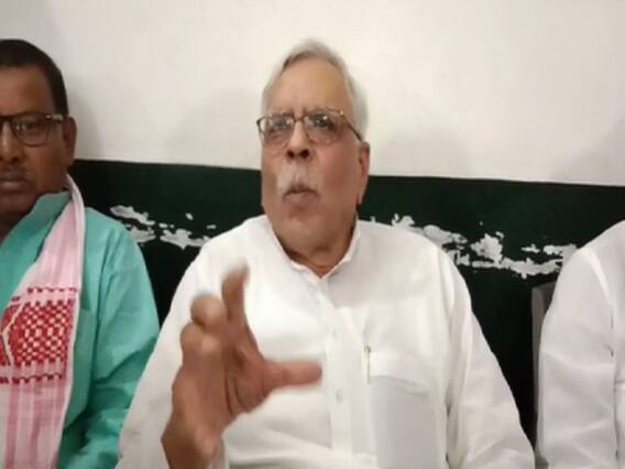 Bihar Politics: बिहार महागठबंधन में दिखने लगा 'कन्हैया इफेक्ट', शिवानंद तिवारी ने कांग्रेस पर साधा निशाना, कही बड़ी बात Bihar Politics: बिहार महागठबंधन में दिखने लगा 'कन्हैया इफेक्ट', शिवानंद तिवारी ने कांग्रेस पर साधा निशाना, कही बड़ी बात