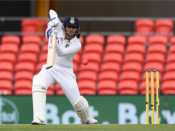 Smriti Mandhana : सांगलीच्या स्मृती मानधनानं रचला इतिहास, पिंक बॉल कसोटीत शतक, कुटुंबियाशी खास संवाद