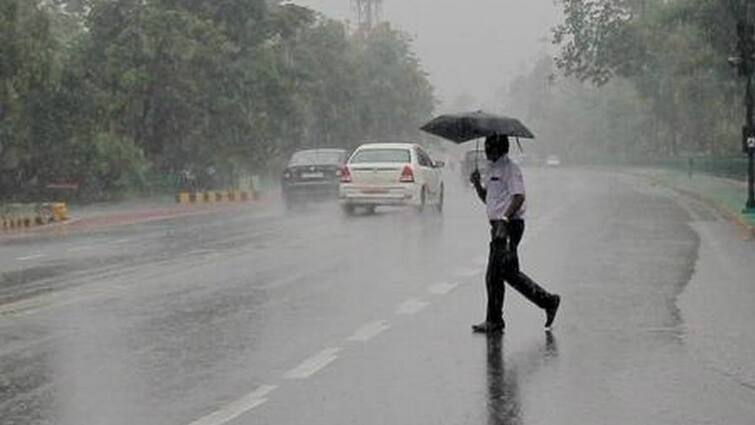 IMD monsoon is expected to arrive in Kerala on 27 May  Monsoon 2022 : खुशखबर... मान्सून वेळेआधीच धडकणार, 27 मे रोजी केरळमध्ये आगमन होणार