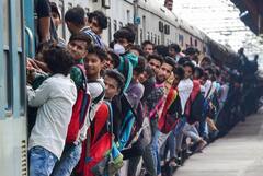 Coronavirus Updates: देश में लगातार दूसरे दिन बढ़े कोरोना के मामले, पिछले 24 घंटों में करीब 27 हजार नए केस दर्ज