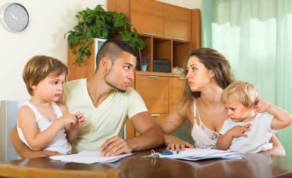 How To Make Teenager Responsible: अपने बच्चों को जिम्मेदारियों का एहसास कैसे दिलाएं पैरेंट्स, जानें How To Make Teenager Responsible: अपने बच्चों को जिम्मेदारियों का एहसास कैसे दिलाएं पैरेंट्स, जानें