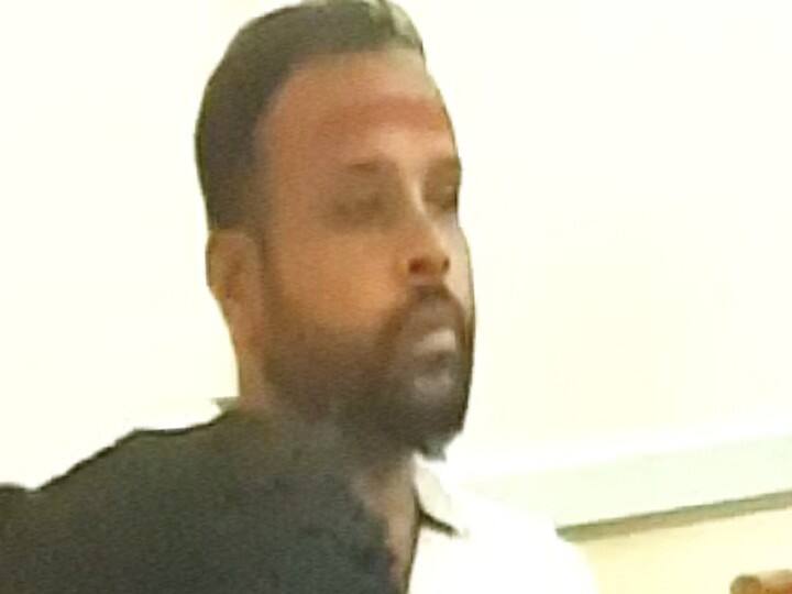 Attempt to smuggle cyanide to Sri Lanka: LTTE member jailed for 2 years இலங்கைக்கு சயனைடு கடத்த முயன்ற வழக்கு- விடுதலை புலிகள் அமைப்பை சேர்ந்தவருக்கு 2 ஆண்டுகள் சிறை