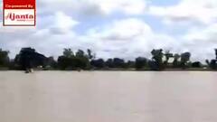 WB Flood Situation: জলবন্দি হুগলি, খাদ্য-পানীয় জলের হাহাকার; উদ্ধারকার্যে সেনা। Bangla News