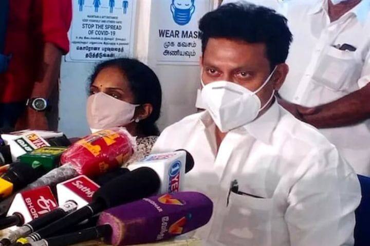 Schools for classes 1 to 8 will be opened as planned - Minister Anbil Mahesh. ’1 - 8ஆம் வகுப்புகளுக்கு திட்டமிட்டப்படி பள்ளிகள் திறப்பு’- அமைச்சர் அன்பில் மகேஷ் உறுதி