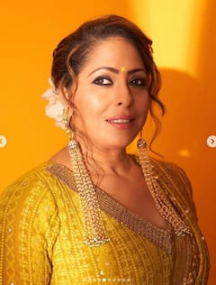 সোশ্যাল মিডিয়ায় সোনালী আভা, ছবি পোস্ট কোরিওগ্রাফার গীতা কপূরের