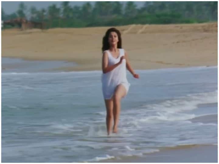 Urmila Matondkar wore Jackie Shroffs ganji in the song of Rangeela Urmila Matondkar ने Rangeela के इस गाने में ने पहनी थी Jackie Shroff की गंजी, एक्ट्रेस ने कॉमेडी शो में किया खुलासा
