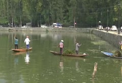 J&K: डल झील की अस्वच्छता से निराश हैं LG मनोज सिन्हा, कहा- लोग सामूहिक जिम्मेदारी लें