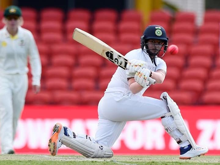 India scored 377 runs against Australia, Deepti Sharma also scored a half-century