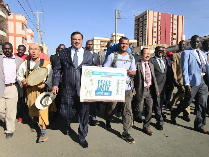 वर्ध्यातील सेवाग्राम आश्रमापासून नितीने त्याच्या प्रवासाला सुरुवात केली होती.