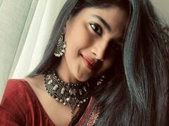 Megha Akash Photos: అందాల ‘మేఘం’ మెరిస్తే... నవ్వుల నవరత్నాలు రాలాల్సిందే