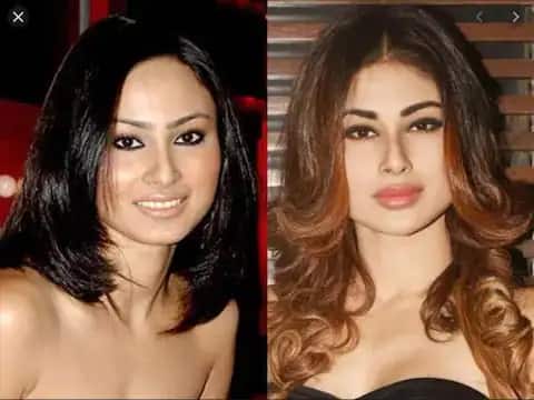 मौनी रॉयचं ट्रान्सफॉर्मेशन अनेक बघून दिसतं की तीने वर्क आउट, डायट आणि सर्जरी च्या मदतीने तिचा पूर्ण लूक आणि बॉडी स्ट्रक्चर बदलून टाकलंय
