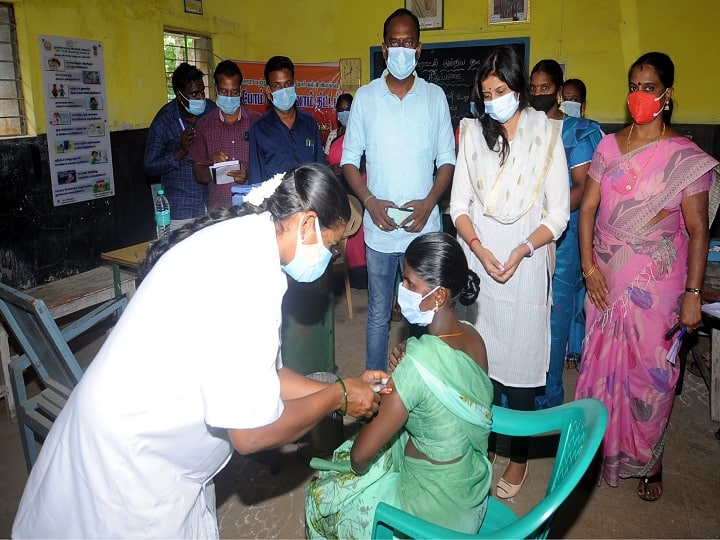 4th corona vaccine camp start திருவாரூர் : இன்று ஒரு நாளில் 38 ஆயிரம் நபர்களுக்கு தடுப்பூசி போட இலக்கு - மாவட்ட ஆட்சியர் தகவல்.