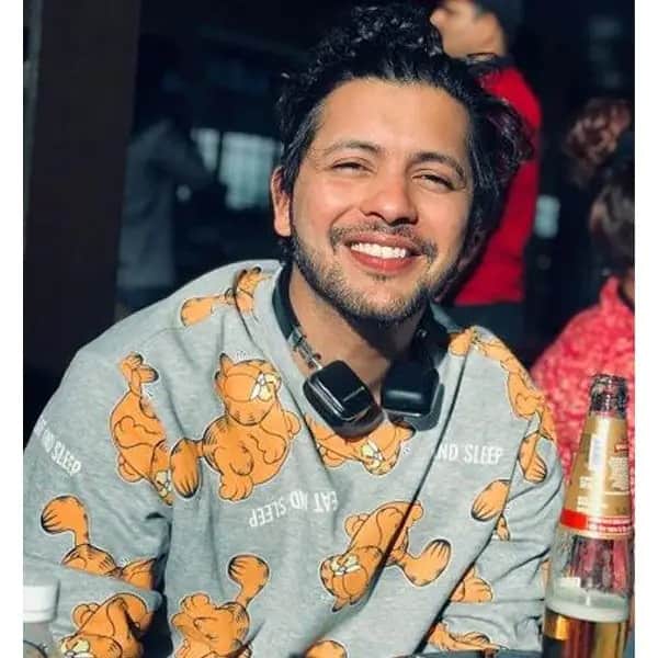 बिग बॉस ओटीटी के निशांत भट्ट भी शो में शामिल हुए हैं.