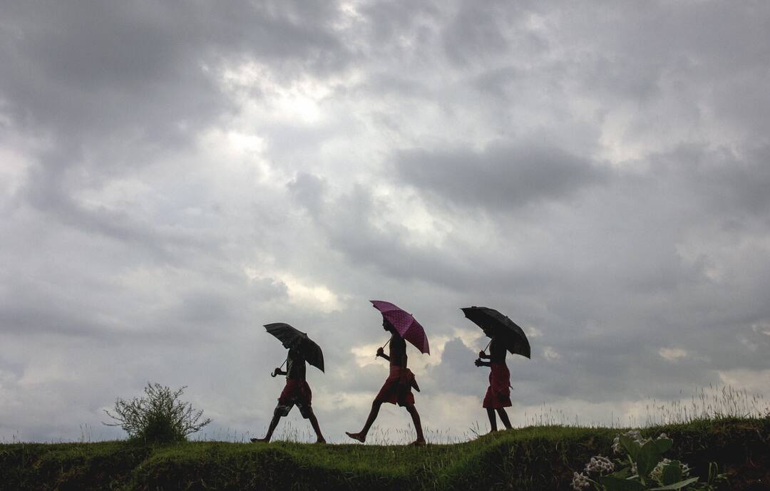 The meteorological department has forecast rains in Navratri નવરાત્રીમાં ખેલૈયાઓના રંગમાં ભંગ પાડી શકે છે વરસાદ, જાણો હવામાન વિભાગે શું કરી મોટી આગાહી