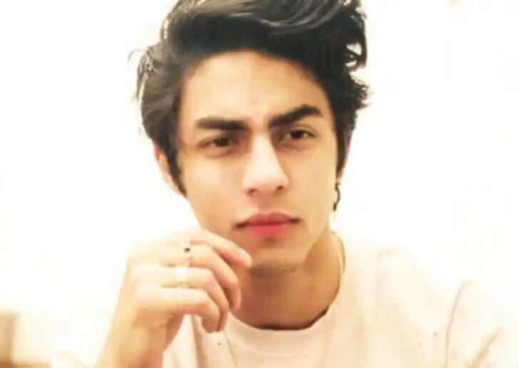 aryan khan son of shah rukh khan arrested in cruise drugs party case  Aryan Khan Arrested: ક્રૂઝ પર ડ્રગ્સ પાર્ટી મામલે શાહરુખ ખાનના દિકરા આર્યન ખાનની ધરપકડ