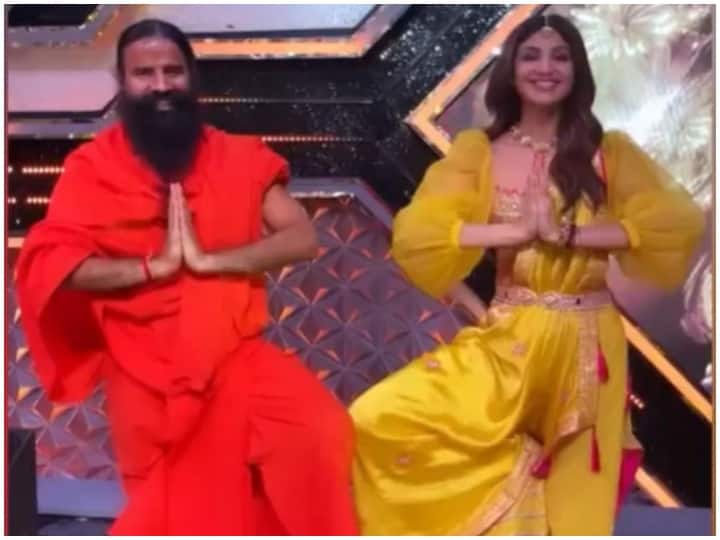 Yoga guru Baba Ramdev appeared as a guest in Super Dancer 4 Super Dance 4: फिर बाबा रामदेव के साथ योग करती नजर आईं Shilpa Shetty, वीडियो शेयर कर लिखा - पतंजलि के राजा के साथ 'अंजलि'