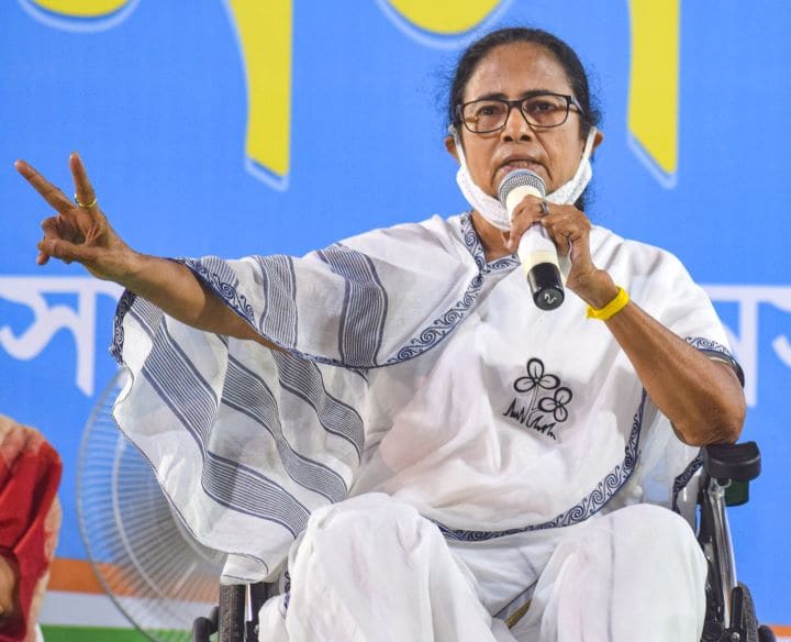 Bhabanipur By-election Results 2021 Live Updates West Bengal Bypoll who winning TMC Mamata Banerjee BJP Priyanka Tibrewal Bhabanipur assembly vote counting live Bhabanipur By-Election 2021 Result HIGHLIGHTS: Mamata Banerjee Leads Priyanka Tibrewal With Over 58K Votes