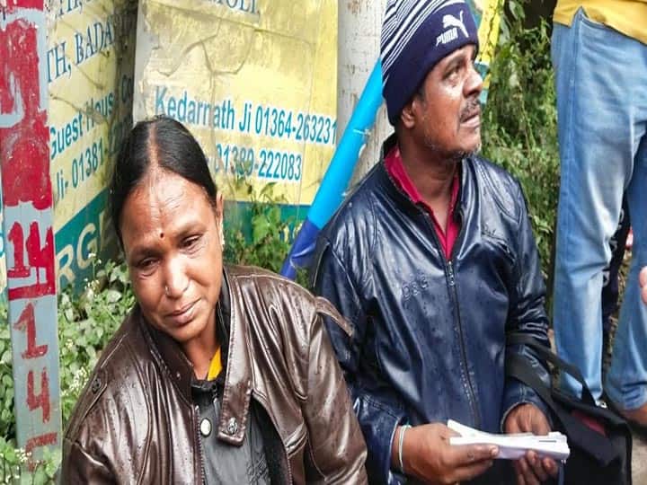 केदारनाथ जाने वालों के लिए मुसीबत बना ई-पास, प्रशासन से नाराज यात्रियों ने हाईवे किया जाम