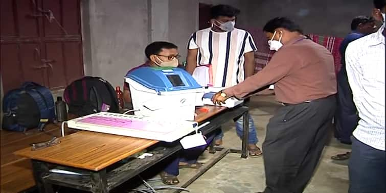 WB Bhawanipur By-election Results 2021 counting of votes started in Samsherganj and Jangipur including Bhabanipur Bhawanipur By-election 2021 Result: ভবানীপুর সহ সামশেরগঞ্জ এবং জঙ্গিপুরে শুরু ভোট গণনা