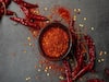 Fake Red Chilli Powder: असली और नकली लाल मिर्च पाउडर की पहचान के लिए FSSAI के बताए इन टिप्स को अपनाएं