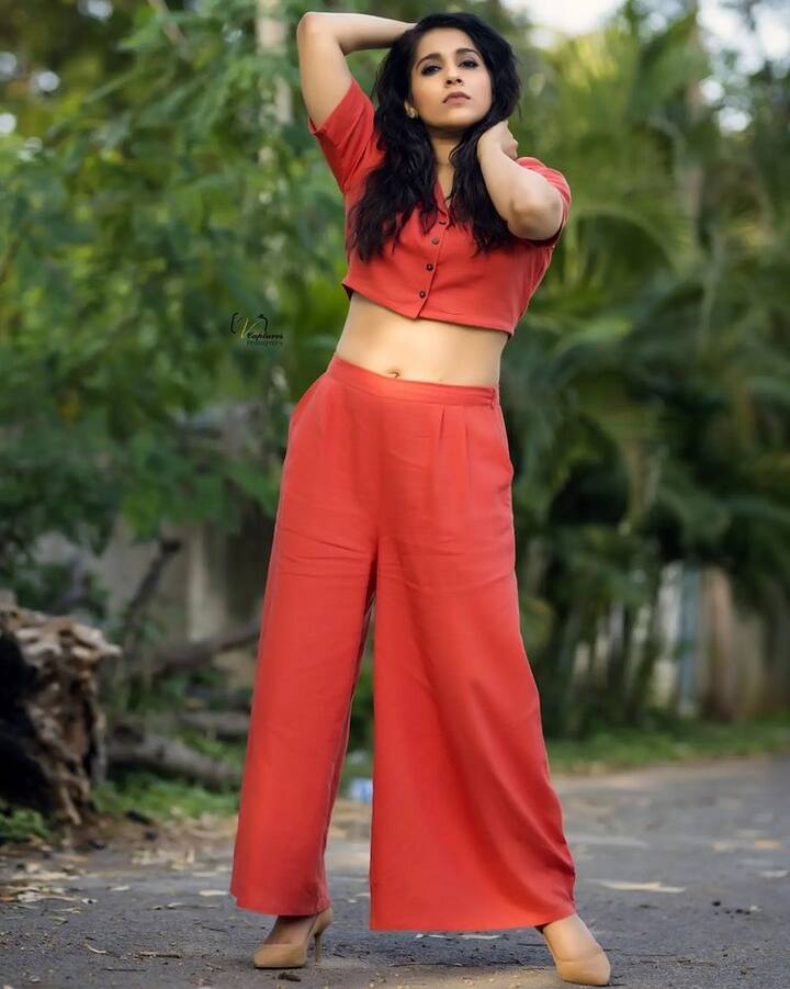 (Courtesy : Instagram) రష్మీ హాట్ ఫోటోలు