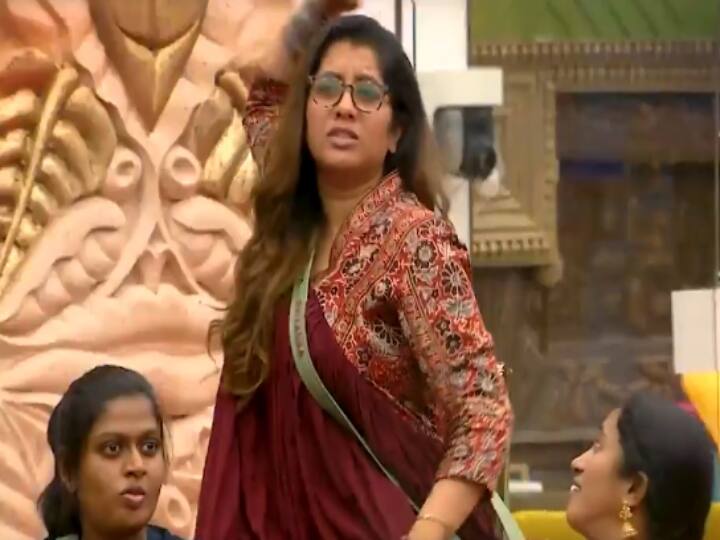 Bigg Boss 5 Tamil Promo Priyanka chanting toilet ‛கக்கூஸ் கழுவி ப்ரண்ட் ஆனோம்...’ முதல் நாளே பிக்பாஸ் வீட்டை நாறடித்த ப்ரியங்கா!
