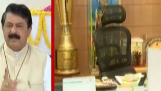 ગાંધીનગર: મહેસુલ મંત્રી રાજેન્દ્ર ત્રિવેદી મહેસુલ વિભાગના અધિકારીઓથી નારાજ, જુઓ ગુજરાતી ન્યુઝ