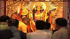 Mamata Banerjee: ভবানীপুরে বিপুল ভোটে জয়ের পরে শীতলা মন্দির, গুরুদ্বারে মমতা বন্দ্যোপাধ্যায়। Bangla News