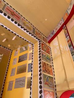 Durga Puja Preparation: ডাকবাক্সের আদলে মণ্ডপ, ছেলেবেলার কথা মনে করাবে অরবিন্দ সেতু সর্বজনীন