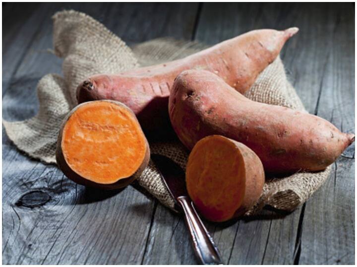 Health and Fitness Tips, Sweet Potato Boosts Immunity And Benefits of Eating Sweet Potato Health and Fitness Tips: Immunity बूस्ट करती है Sweet Potato, जानें इसे खाने के फायदे