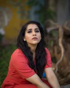 Rashmi Gautam Photos: నాభి అందాలు ఎక్స్‌పోజ్ చేస్తూ.. హాట్ ఫోజులిచ్చిన రష్మీ..