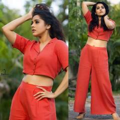 Rashmi Gautam Photos: నాభి అందాలు ఎక్స్‌పోజ్ చేస్తూ.. హాట్ ఫోజులిచ్చిన రష్మీ..