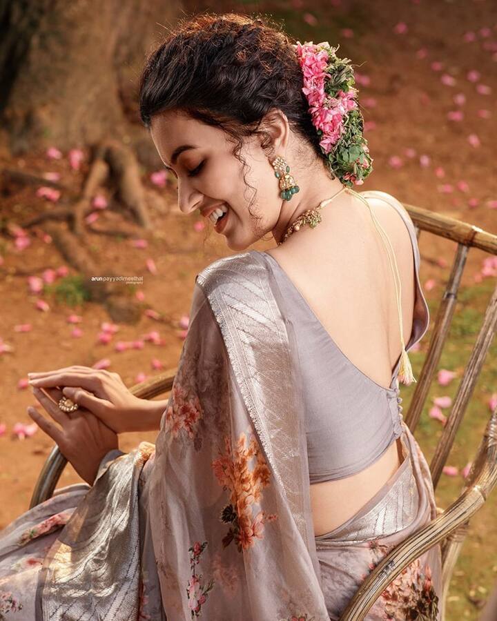நானும் நீயாய் ஆனேன் அஞ்சனா சனா