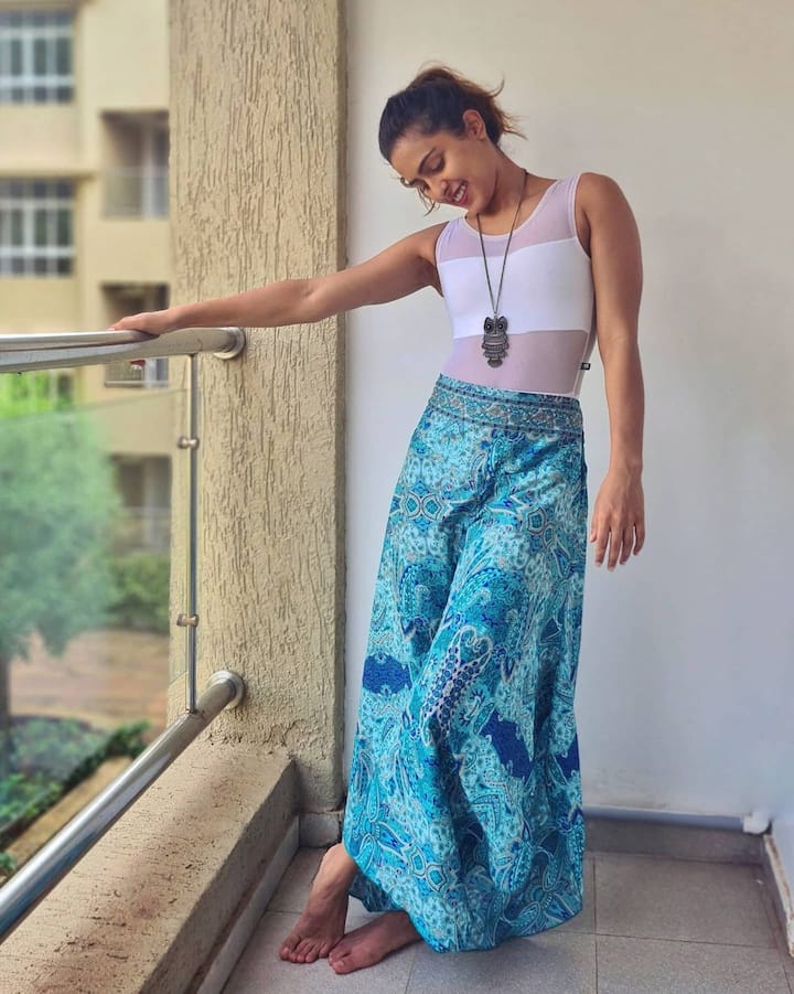 2017 కన్నడలో వచ్చిన బిగ్ బాస్ షోలో సంయుక్త రన్నరప్   (Photo Courtesy : Instagram)