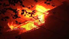 Kolkata Fire: ৯ ঘণ্টা পার, এখনও দাউদাউ করে জ্বলছে কলুটোলা স্ট্রিটের প্লাস্টিকের খেলনার গুদাম । Bangla News