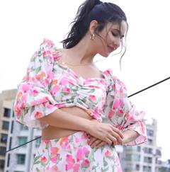 In Pics : गुलाबी रंगाच्या ड्रेसमध्ये खुललं कॅटरीनाचा सौंदर्य, पाहा फोटो