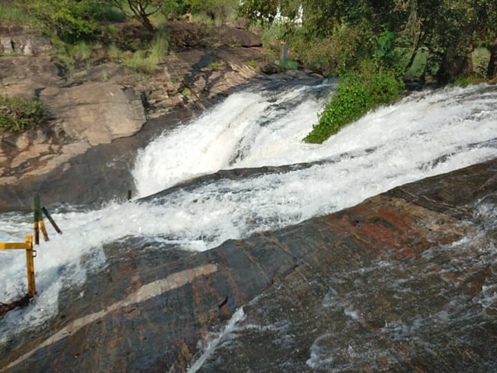 மேற்கு தொடர்சி மலைகளில் கனமழை - தேனி கும்பக்கரை அருவியில் வெள்ளப்பெருக்கு...!