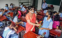 Maharashtra School Reopen: অতিমারীর ছায়া কাটিয়ে মহারাষ্ট্রে ফের খুলল স্কুল