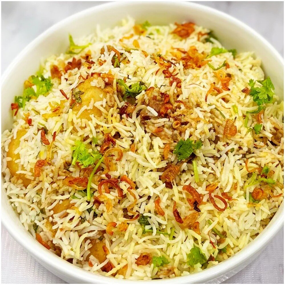 बहुत कोशिशों के बाद भी नहीं बनती Restaurant जैसी Biryani? इन टिप्स को करें follow