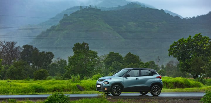 टाटाच्या या गाडीमध्ये 90 डिग्री उघडणारा दरवाजा देखील आहे.   (Photo Credit :  tatamotors)