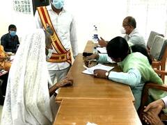 கருணை கொலை செய்ய கோரி மயிலாடுதுறை ஆட்சியரிடம் 90 வயது மூதாட்டி மனு