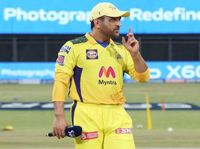 Dhoni says fans can hopefully see his farewell game in Chennai Dhoni | எனது கடைசி ஐபிஎல் போட்டி... சென்னை ரசிகர்களுக்கு தோனி சொன்ன நெகிழ்ச்சி வார்த்தைகள்!