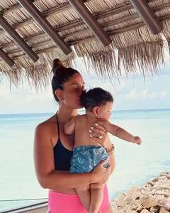 In Pics |  Kareena Kapoor Khan ने शेअर केले मुलगा Jeh चे थ्रोबॅक फोटो