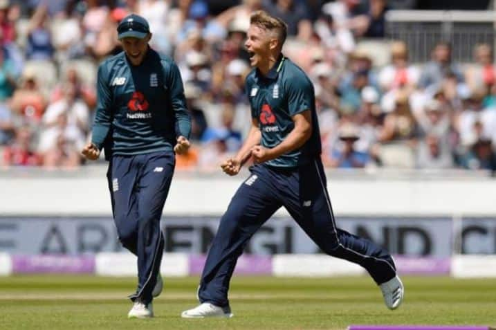 England all rounder, CSK Player Sam Curran ruled out of IPL 2021, T20 World Cup due to lower-back injury Sam Curran Ruled Out: ઈંગ્લેન્ડનો સ્ટાર ઓલરાઉન્ડર ઈજાના કારણે  IPL અને T20 વર્લ્ડ કપમાંથી બહાર 