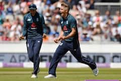 Sam Curran Ruled Out: ઈંગ્લેન્ડનો સ્ટાર ઓલરાઉન્ડર ઈજાના કારણે  IPL અને T20 વર્લ્ડ કપમાંથી બહાર 